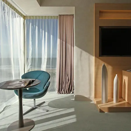 The Grand Hotel Punta del Este Exterior foto A room at the hotel